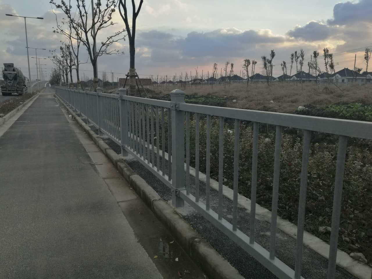 玻璃鋼河道護(hù)欄